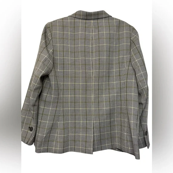 Bar III Women's Faux Double Breasted Blazer - Picture 3 of 11